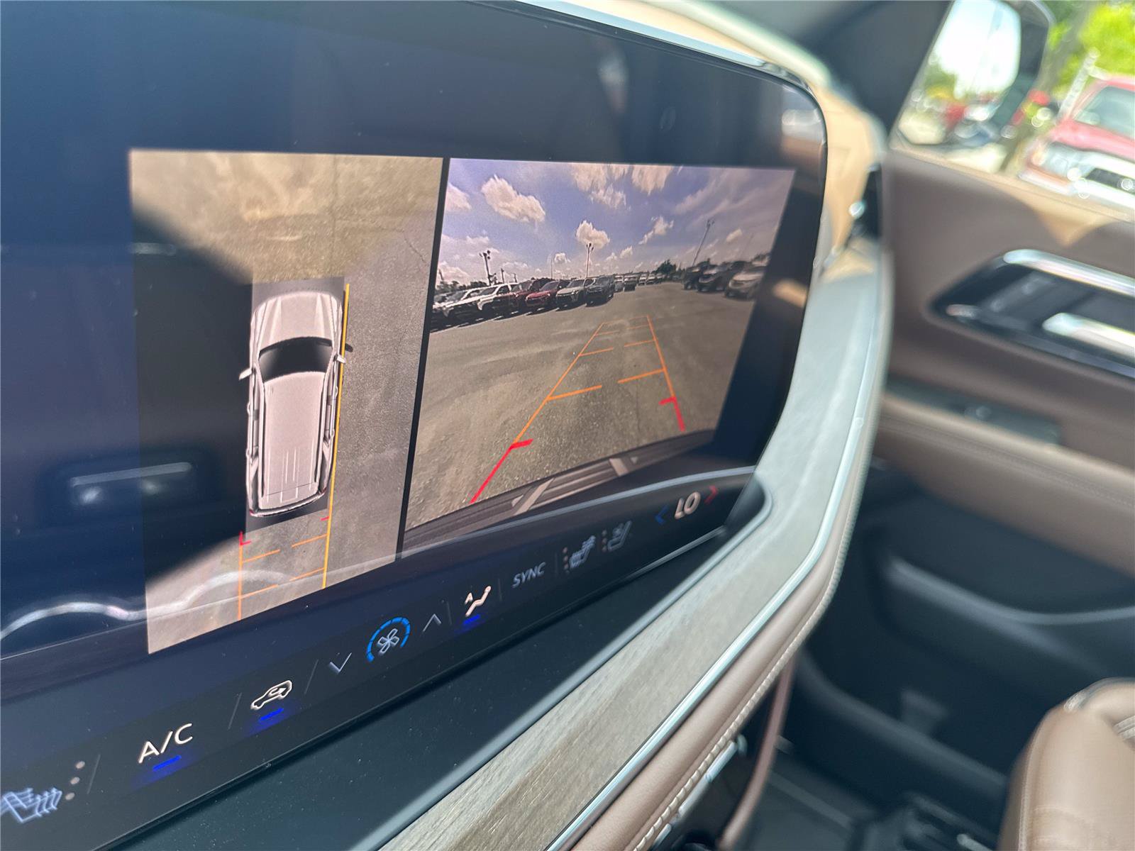 New 2026 Chevrolet Tahoe High Country AWD/4WD image 28