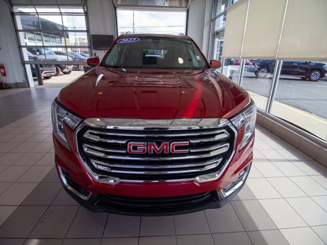 Certified 2023 GMC Terrain SLT w/ LPO, Floor Liner Package image 3