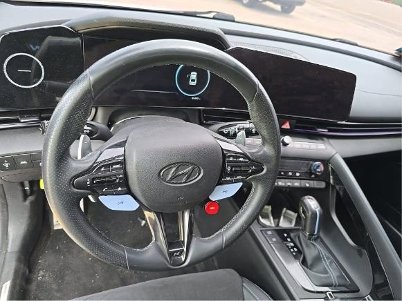 Used 2022 Hyundai Elantra N FWD image 5