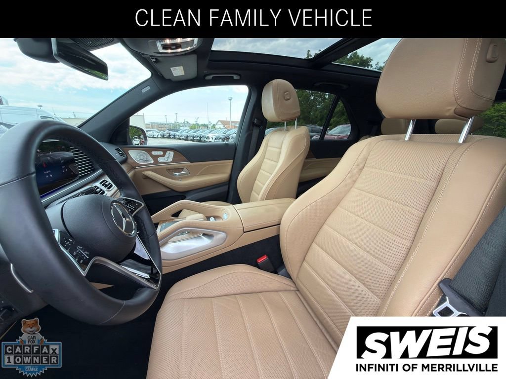 Used 2025 Mercedes-Benz GLE 580 4MATIC w/ Winter Package image 13