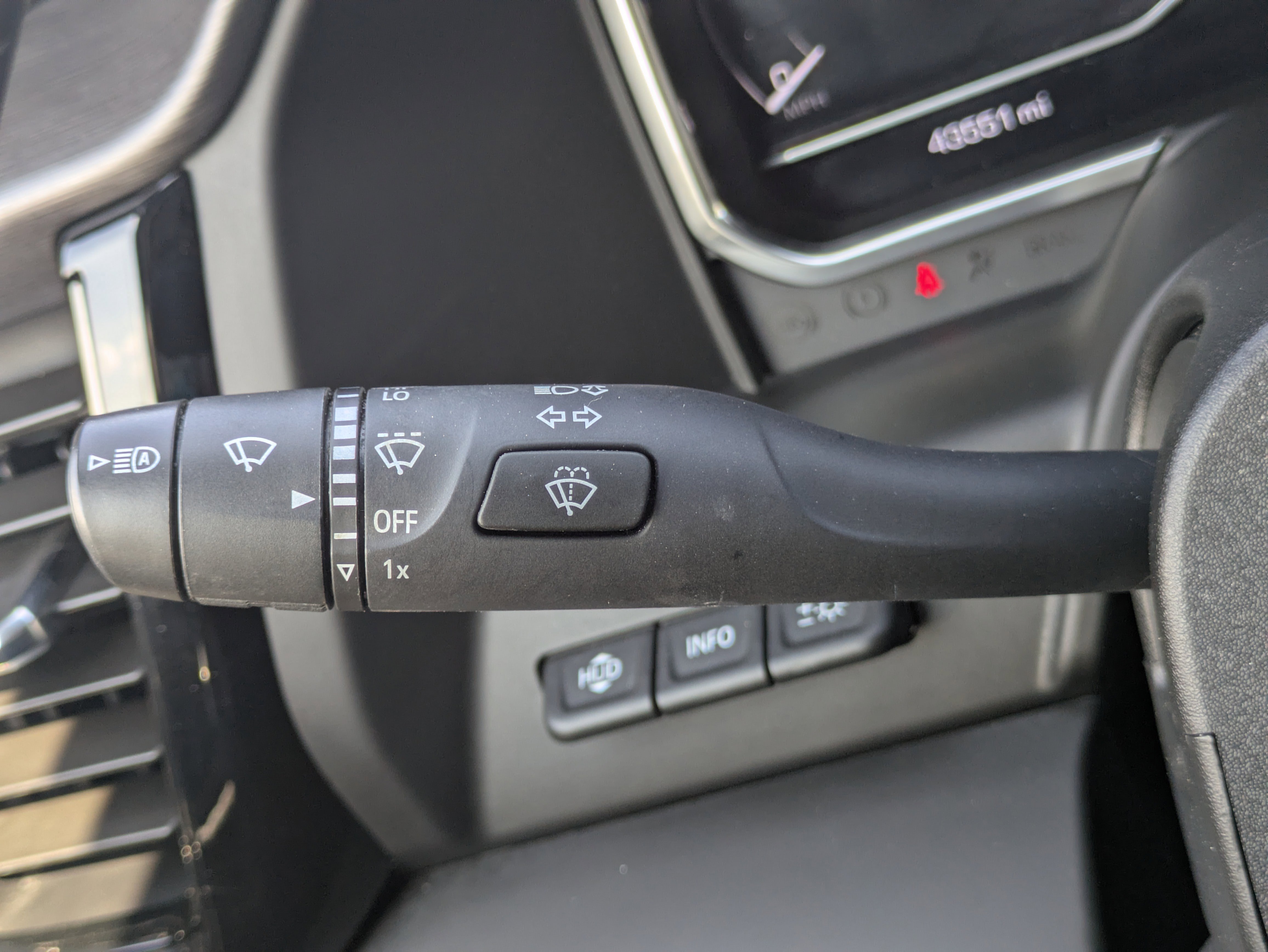 Used 2024 GMC Sierra 1500 AT4 w/ Technology Package image 18