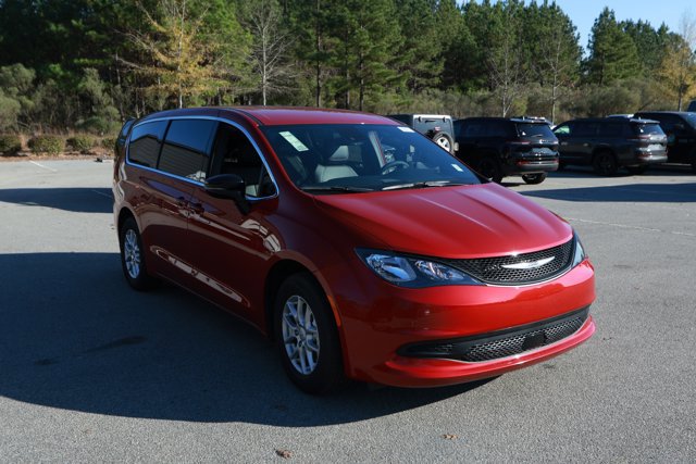 New 2026 Chrysler Voyager LX image 3
