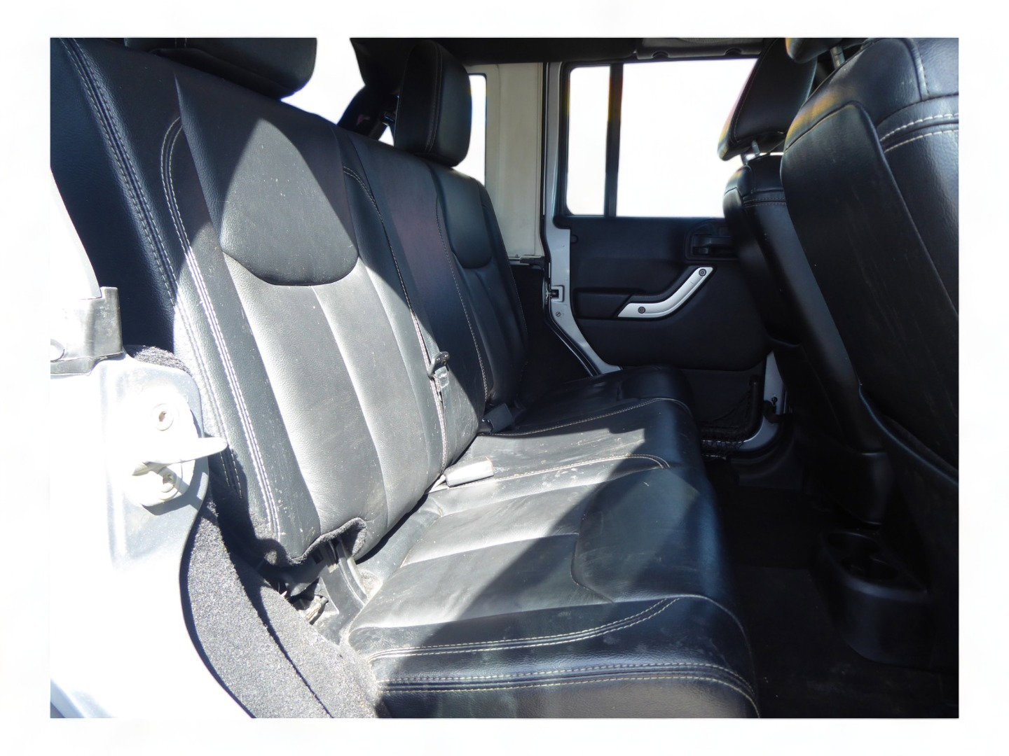 Used 2013 Jeep Wrangler Unlimited Sahara w/ Dual Top Group image 18