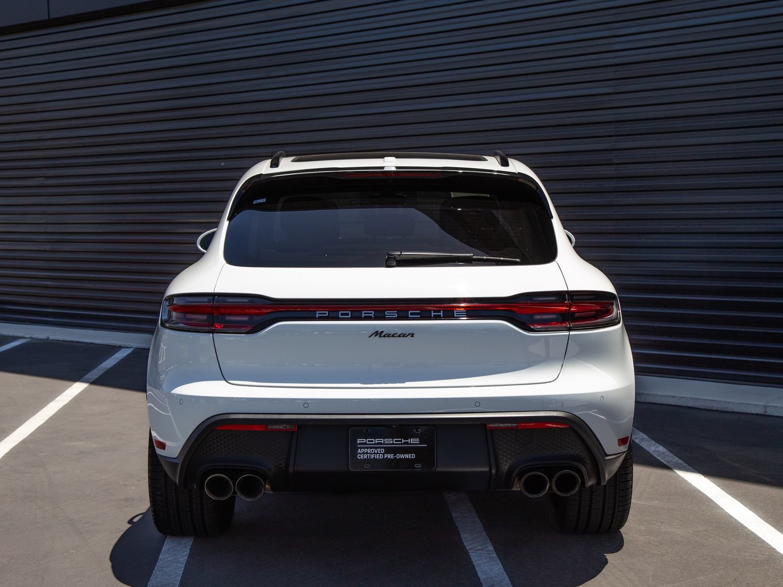 Used 2026 Porsche Macan AWD/4WD image 6