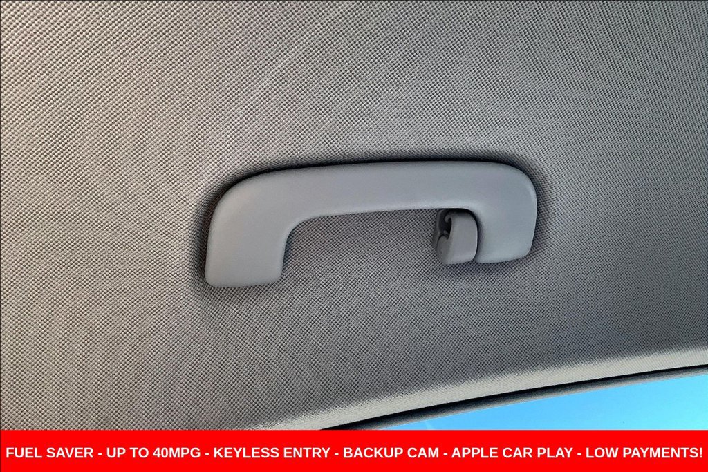 Used 2020 Hyundai Elantra SEL FWD image 11