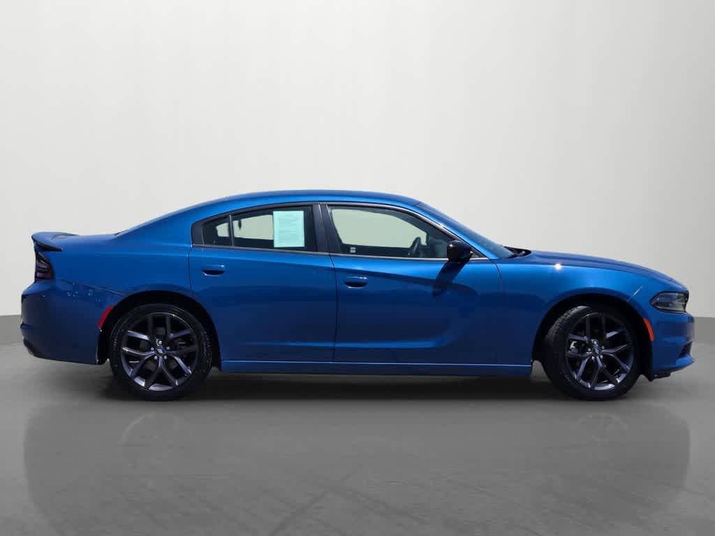 Used 2021 Dodge Charger SXT w/ Blacktop Package RWD image 7