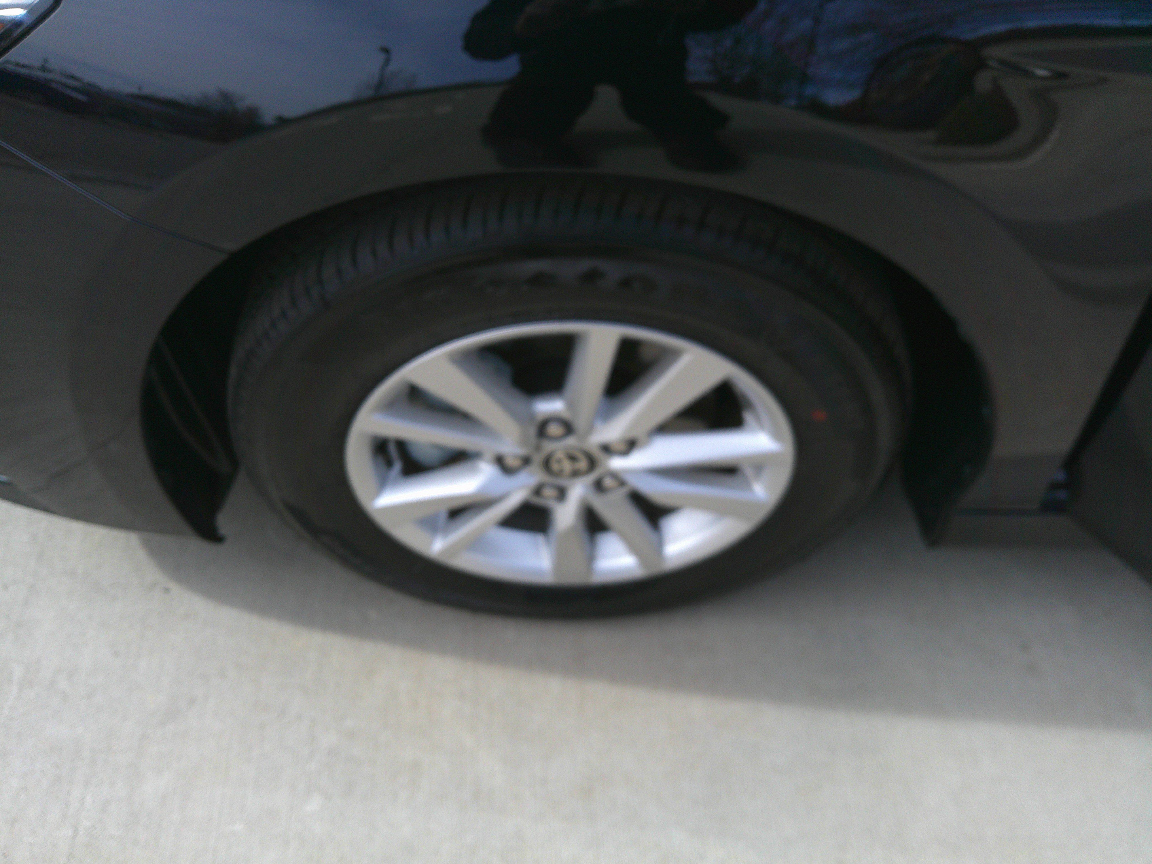 Used 2025 Toyota Camry LE image 16