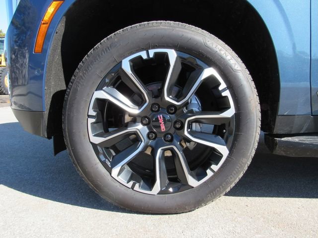 Certified 2025 GMC Yukon XL Elevation w/ Elevation Premium Package image 9