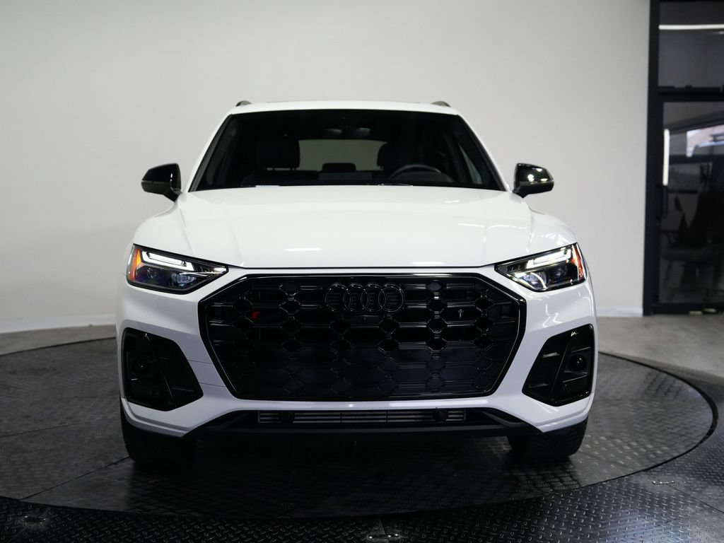 Used 2023 Audi SQ5 Premium Plus w/ Premium Plus Package AWD/4WD image 2