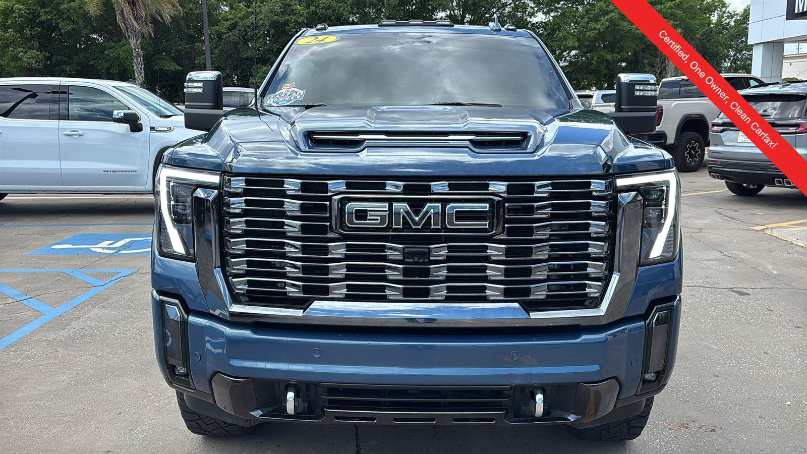 Certified 2024 GMC Sierra 2500 Denali Ultimate AWD/4WD video 2