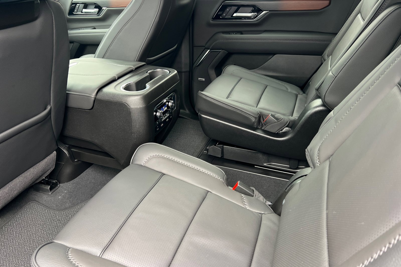 New 2026 GMC Yukon Denali w/ Advanced Technology Package image 10