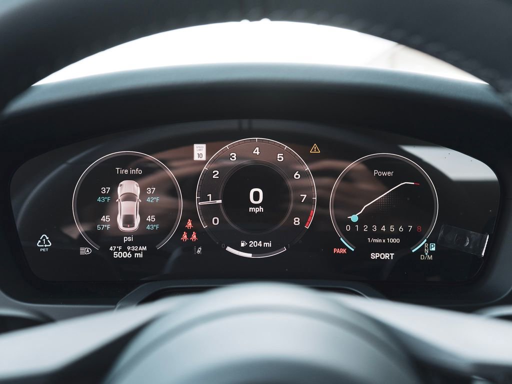 Used 2025 Porsche 911 Carrera image 16