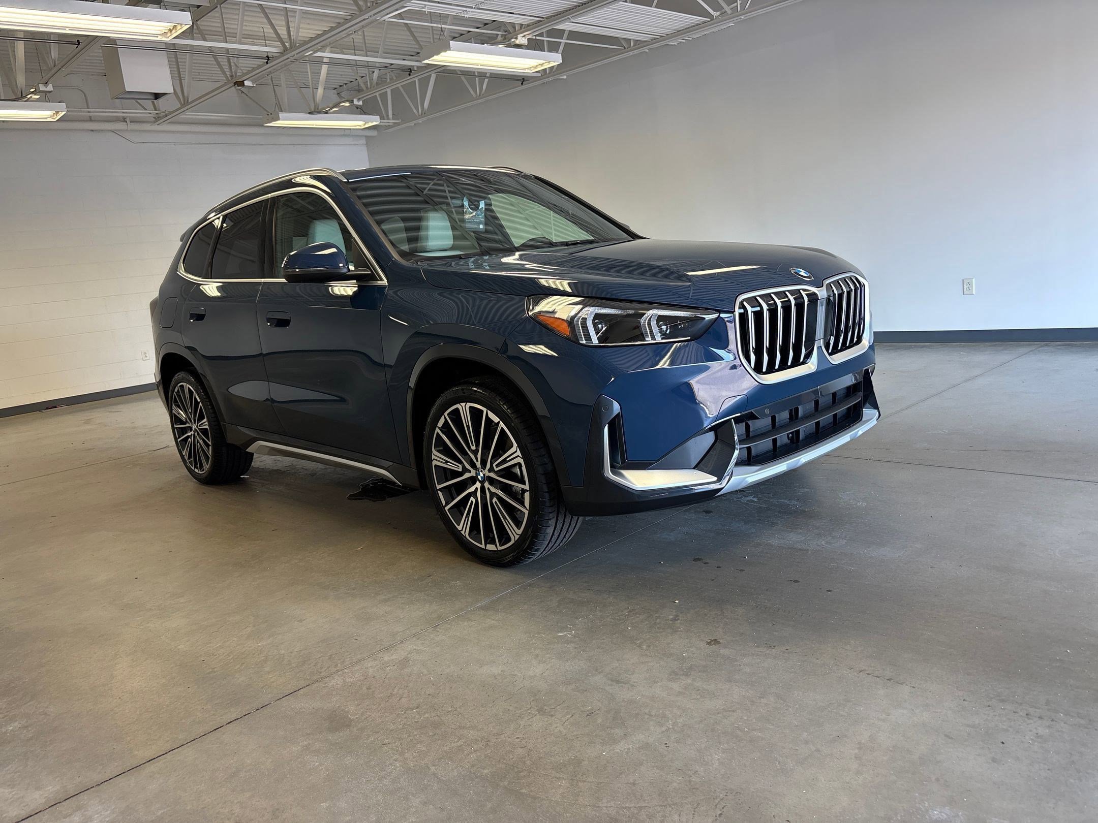 Used 2026 BMW X1 xDrive28i w/ Convenience Package image 6