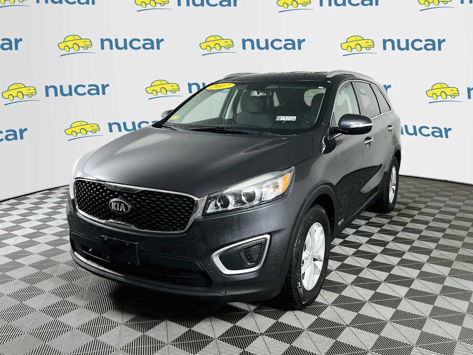 Used 2017 Kia Sorento AWD w/ LX Convenience Package image 3