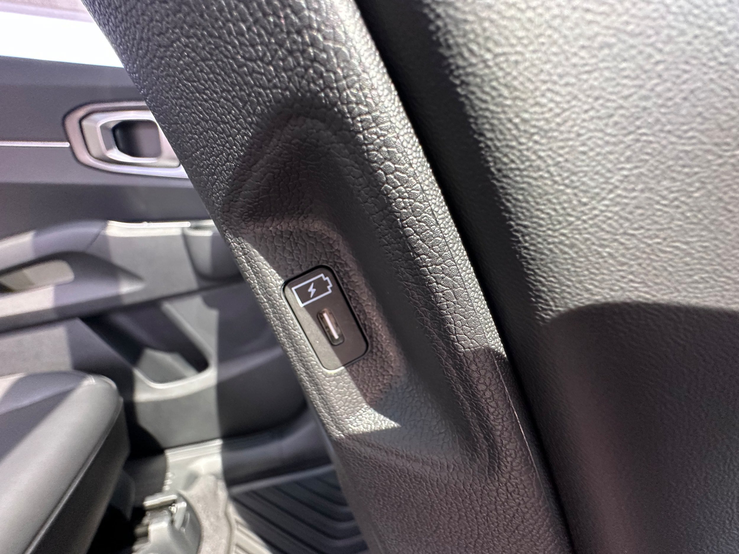 New 2026 Kia Sorento S AWD/4WD image 16