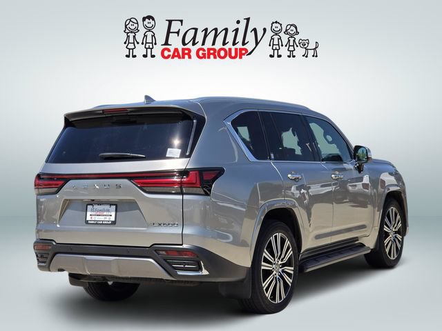 Used 2023 Lexus LX 600 4WD w/ Luxury Package image 4