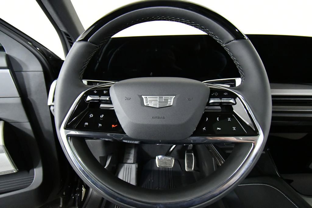 New 2026 Cadillac Vistiq Sport w/ LPO, Floor Liner Package AWD/4WD image 9