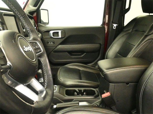 Used 2021 Jeep Wrangler Unlimited Sahara w/ Cold Weather Group image 19