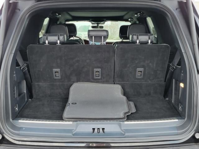 Used 2024 Lincoln Navigator Premiere image 12