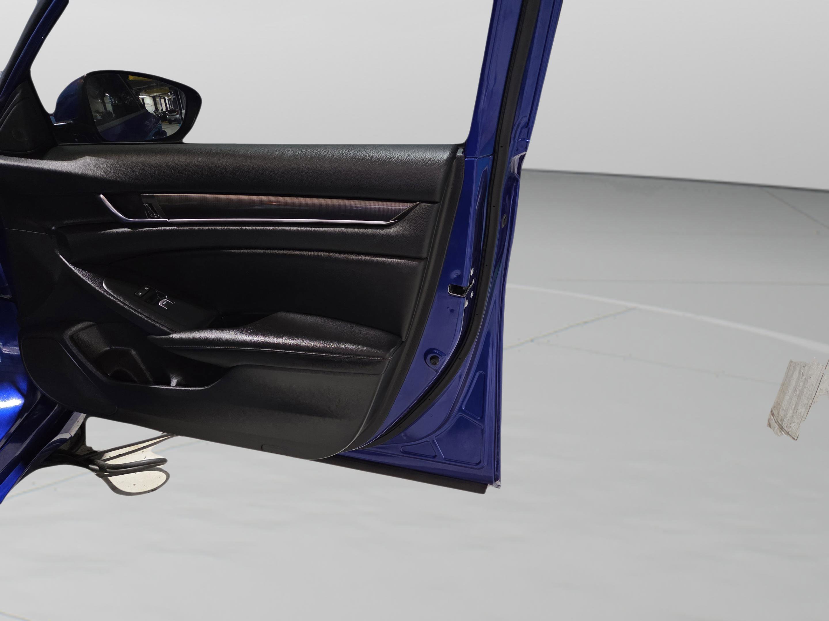 Used 2019 Honda Accord Sport image 37