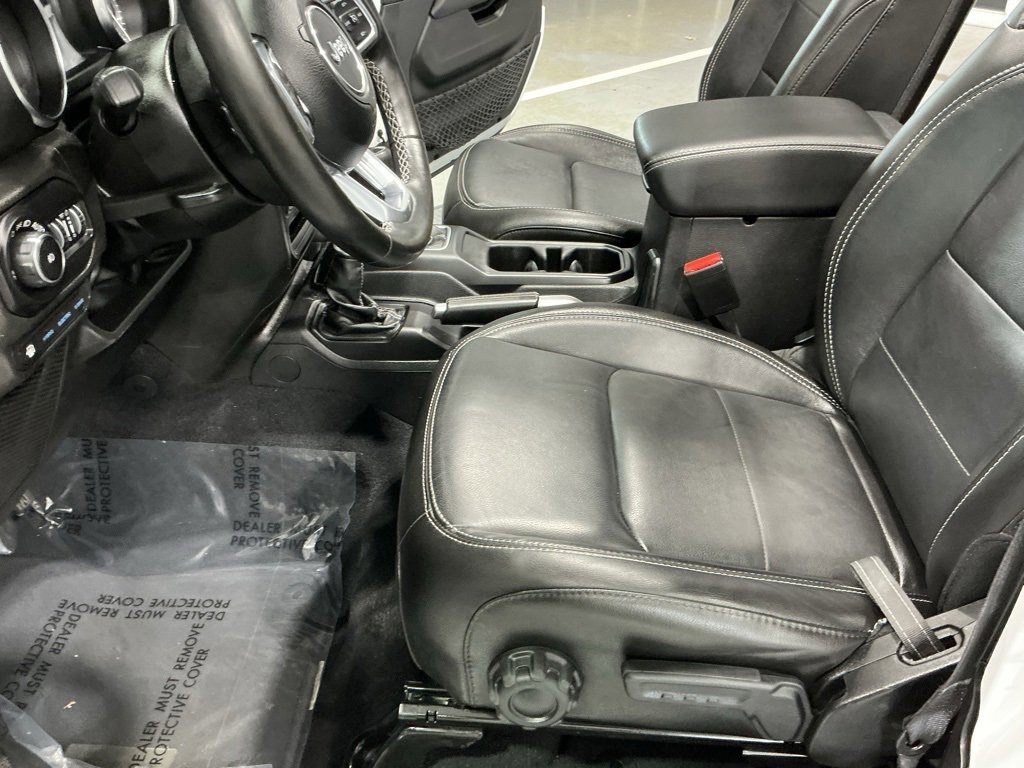 Used 2022 Jeep Wrangler Unlimited Sahara w/ Cold Weather Group image 26