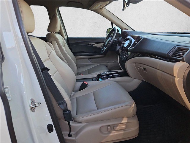 Used 2019 Honda Pilot Touring image 18