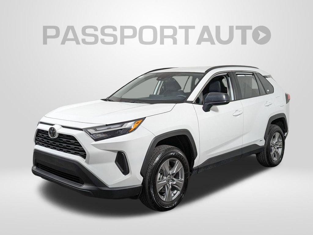 Used 2025 Toyota RAV4 LE video 1