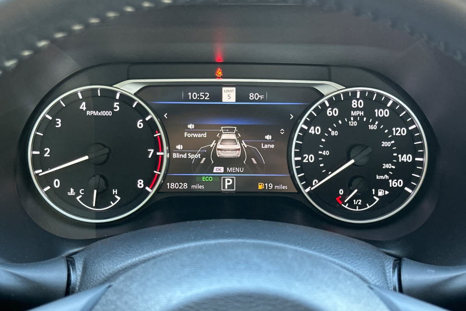 Used 2022 Nissan Sentra SV FWD image 25