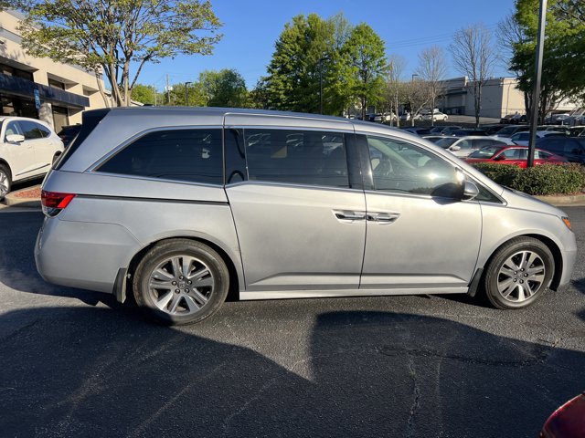 Used 2016 Honda Odyssey Touring Elite image 6