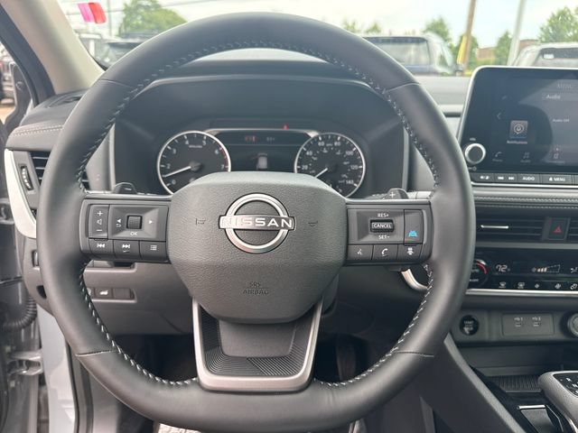 Certified 2026 Nissan Rogue SV AWD/4WD image 16
