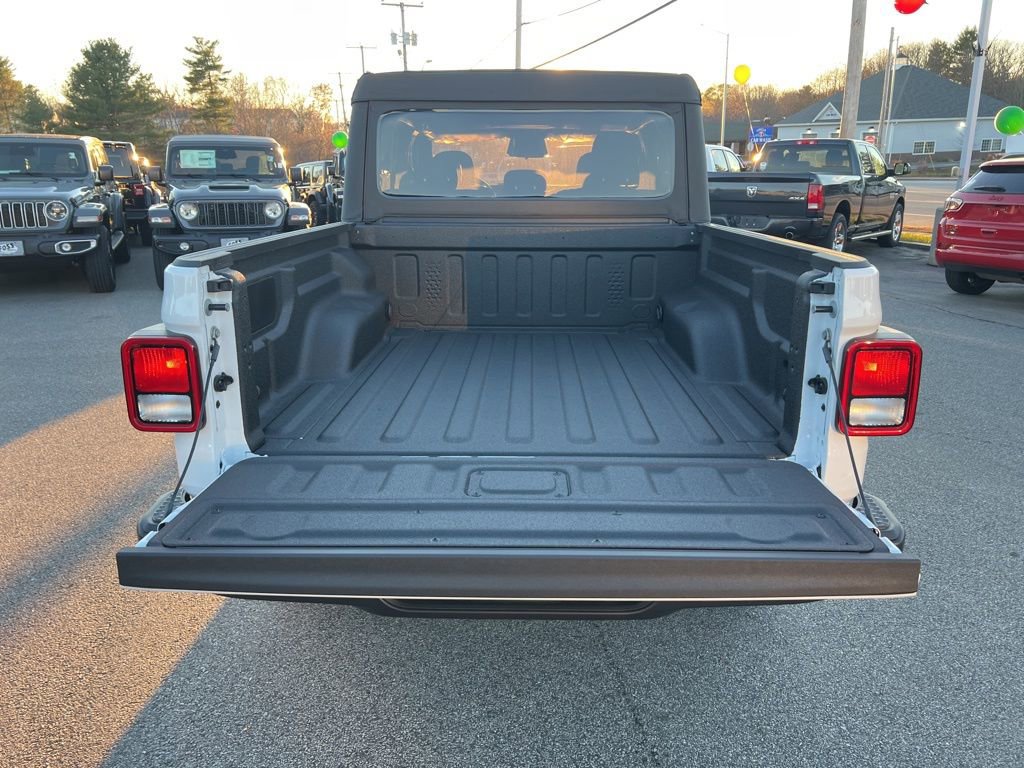 New 2026 Jeep Gladiator Sport image 14