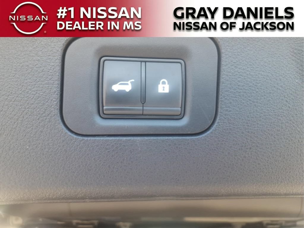 Certified 2025 Nissan Armada PRO-4X w/ Pro-4X Premium Package AWD/4WD image 12