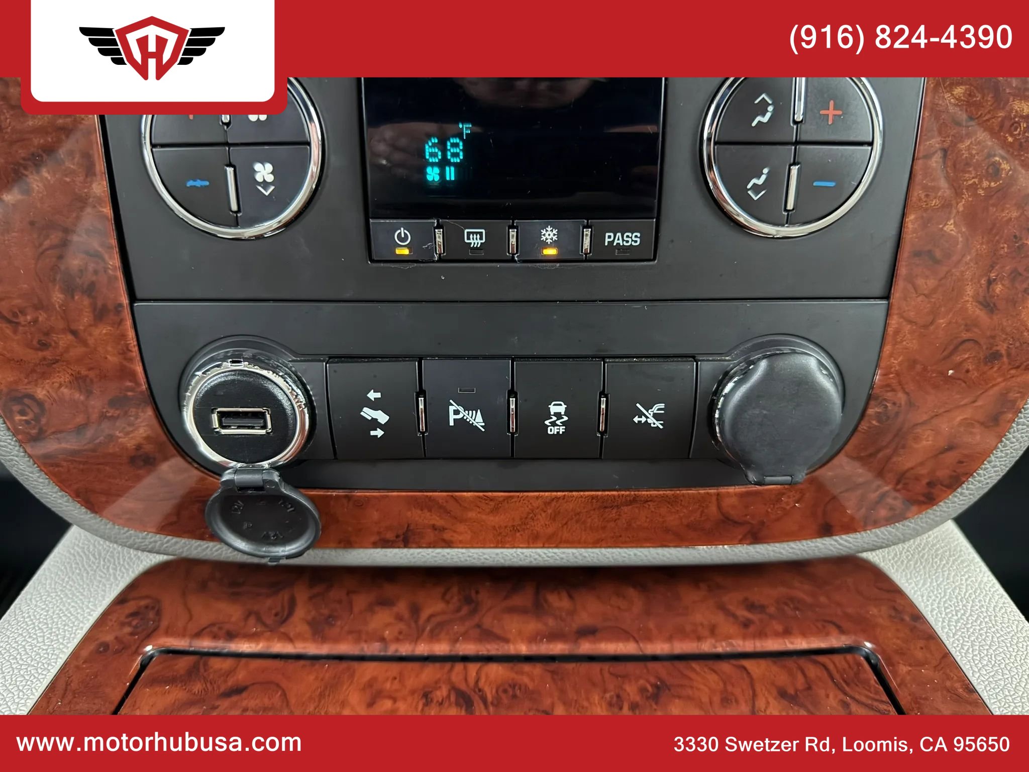 Used 2013 Chevrolet Tahoe LTZ AWD/4WD image 36