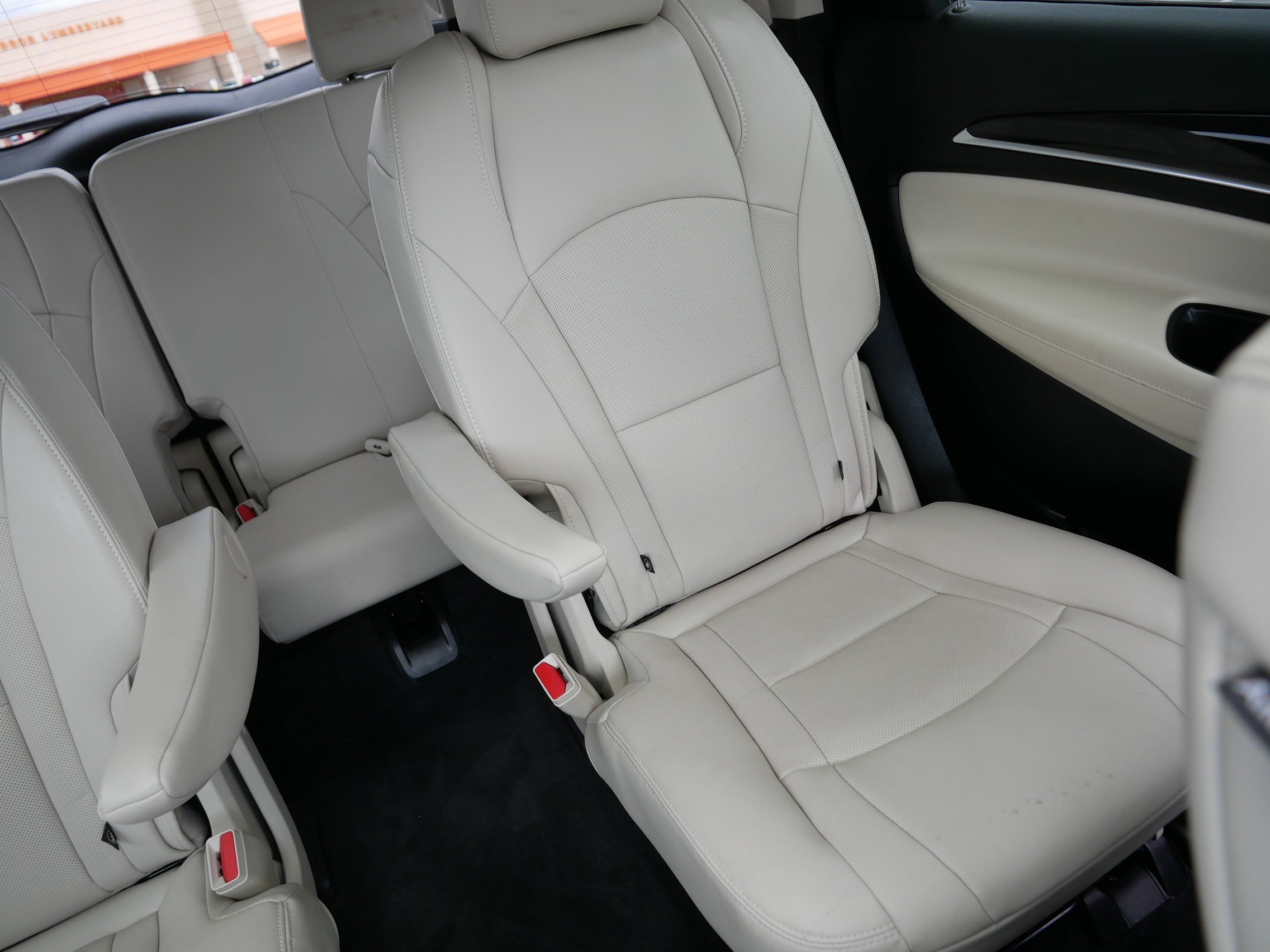 Used 2024 Buick Enclave Essence w/ Experience Buick Package AWD/4WD image 14