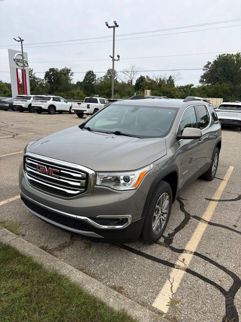 Used 2019 GMC Acadia SLE AWD/4WD image 1