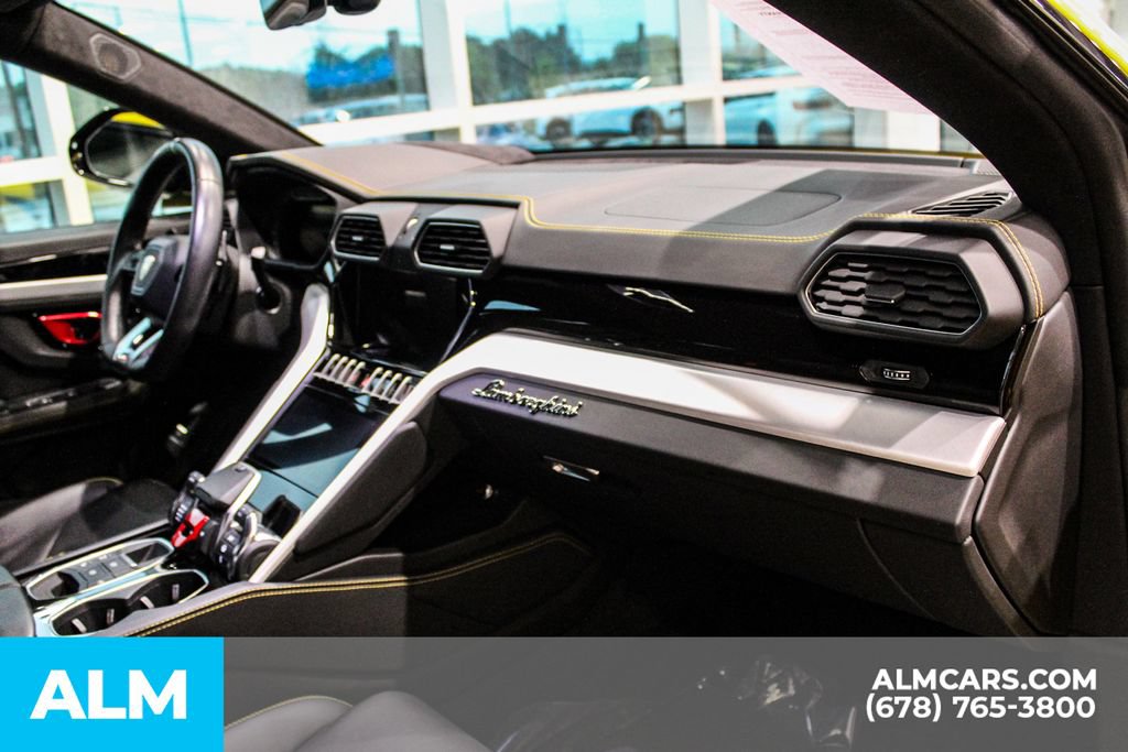 Used 2023 Lamborghini Urus S AWD/4WD image 16