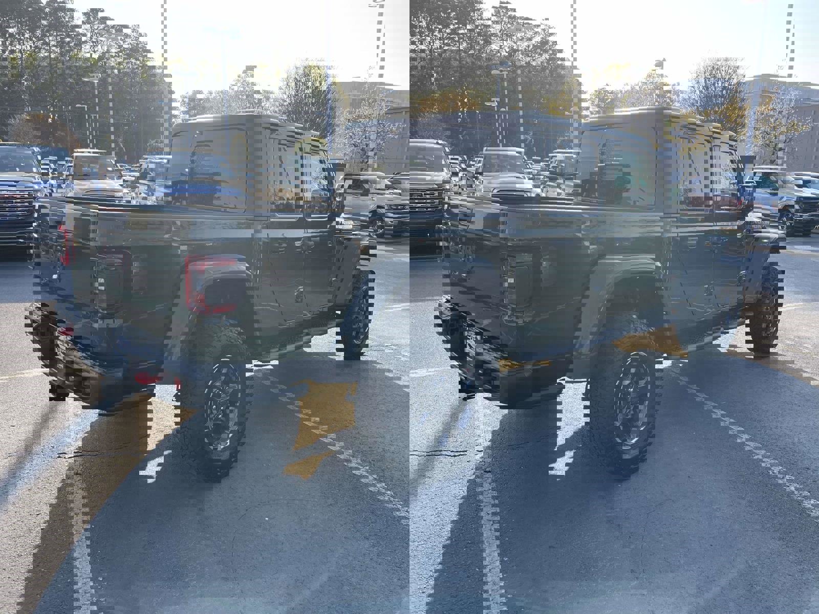 Used 2022 Jeep Gladiator Rubicon w/ LED Lighting Group AWD/4WD image 8