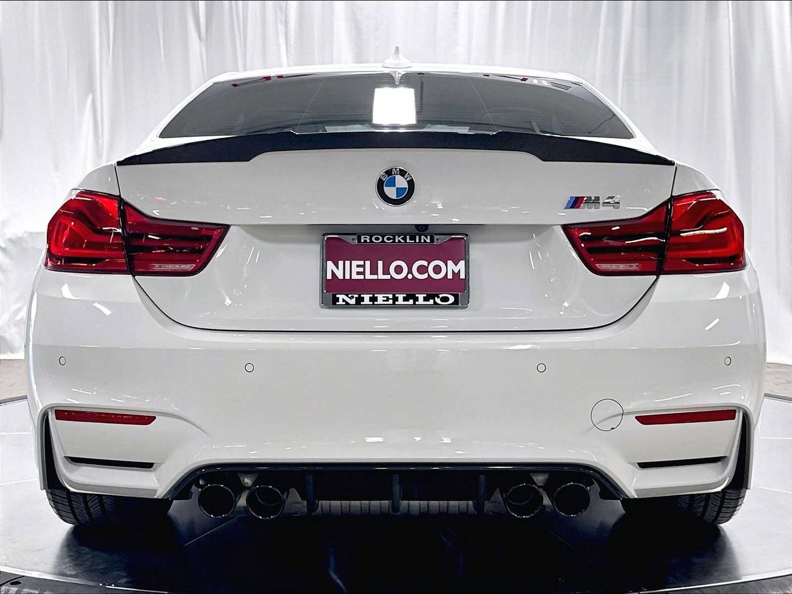 Used 2019 BMW M4 Coupe w/ Executive Package RWD image 8