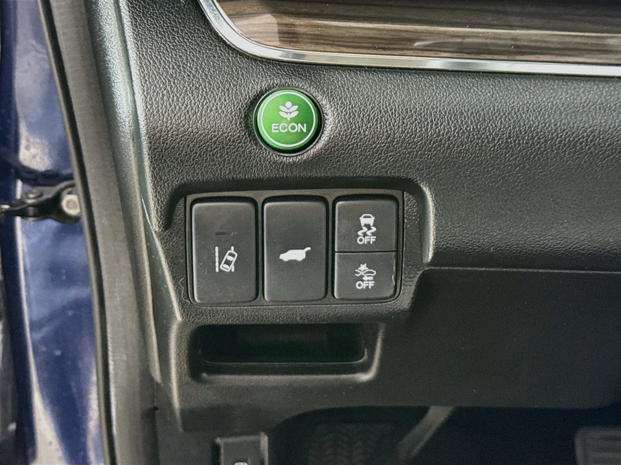 Used 2015 Honda CR-V Touring image 9