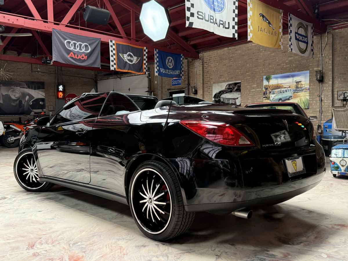 Used 2007 Pontiac G6 GT w/ Premium Package FWD image 12