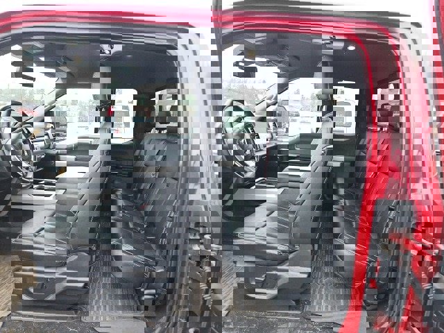 Used 2021 Ford F450 Lariat w/ Lariat Value Package image 11