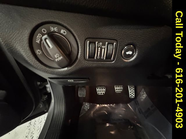 Used 2018 Dodge Challenger T/A image 22