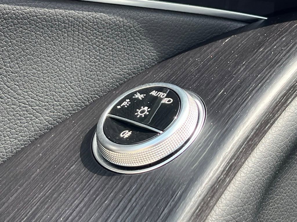 Certified 2022 Mercedes-Benz S 500 4MATIC image 42