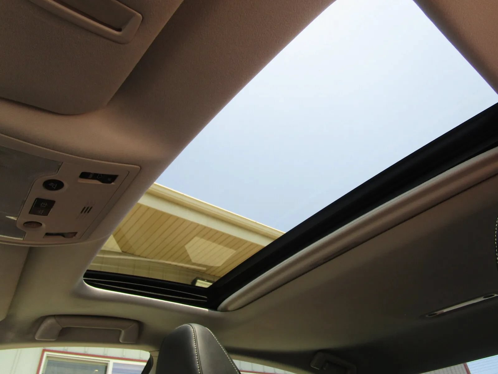 Used 2015 Lexus ES 350 w/ Premium Package FWD image 14