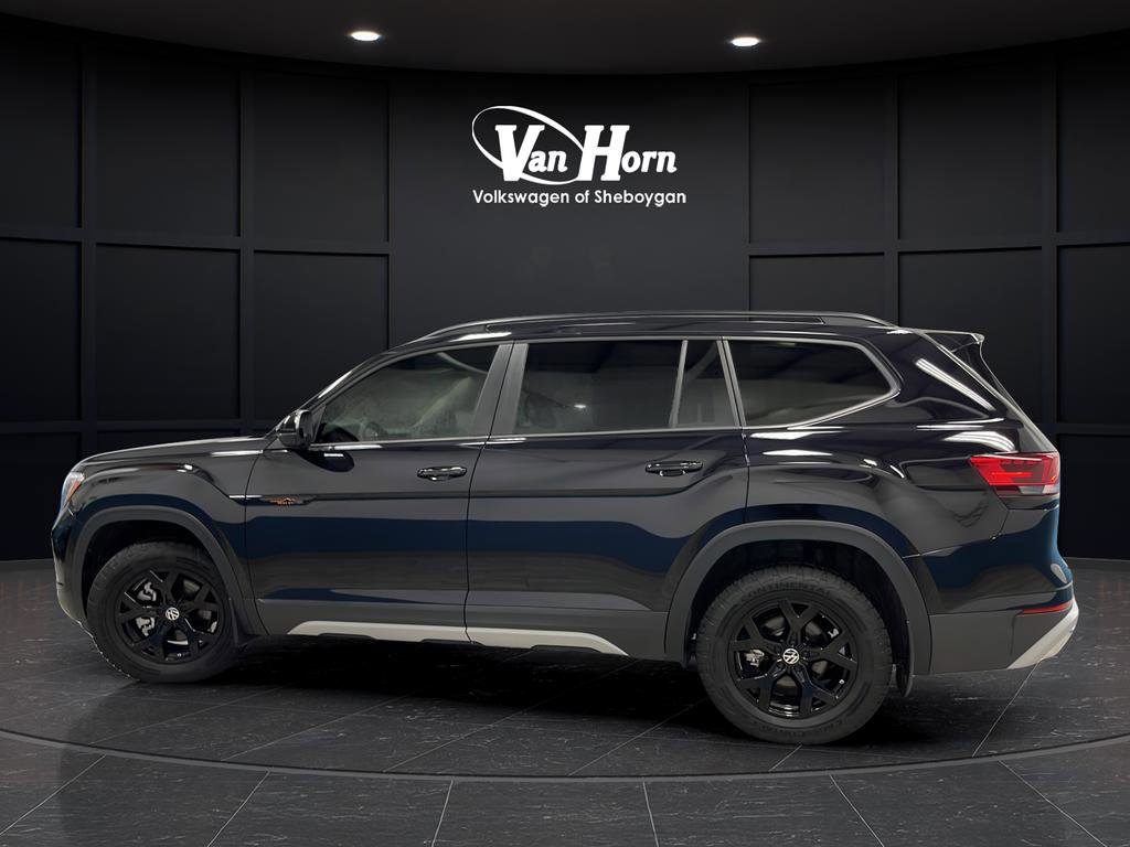 Used 2024 Volkswagen Atlas Peak Edition SEL AWD/4WD image 6