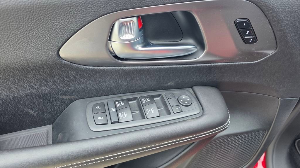 New 2026 Chrysler Pacifica Select w/ S Appearance Package image 25