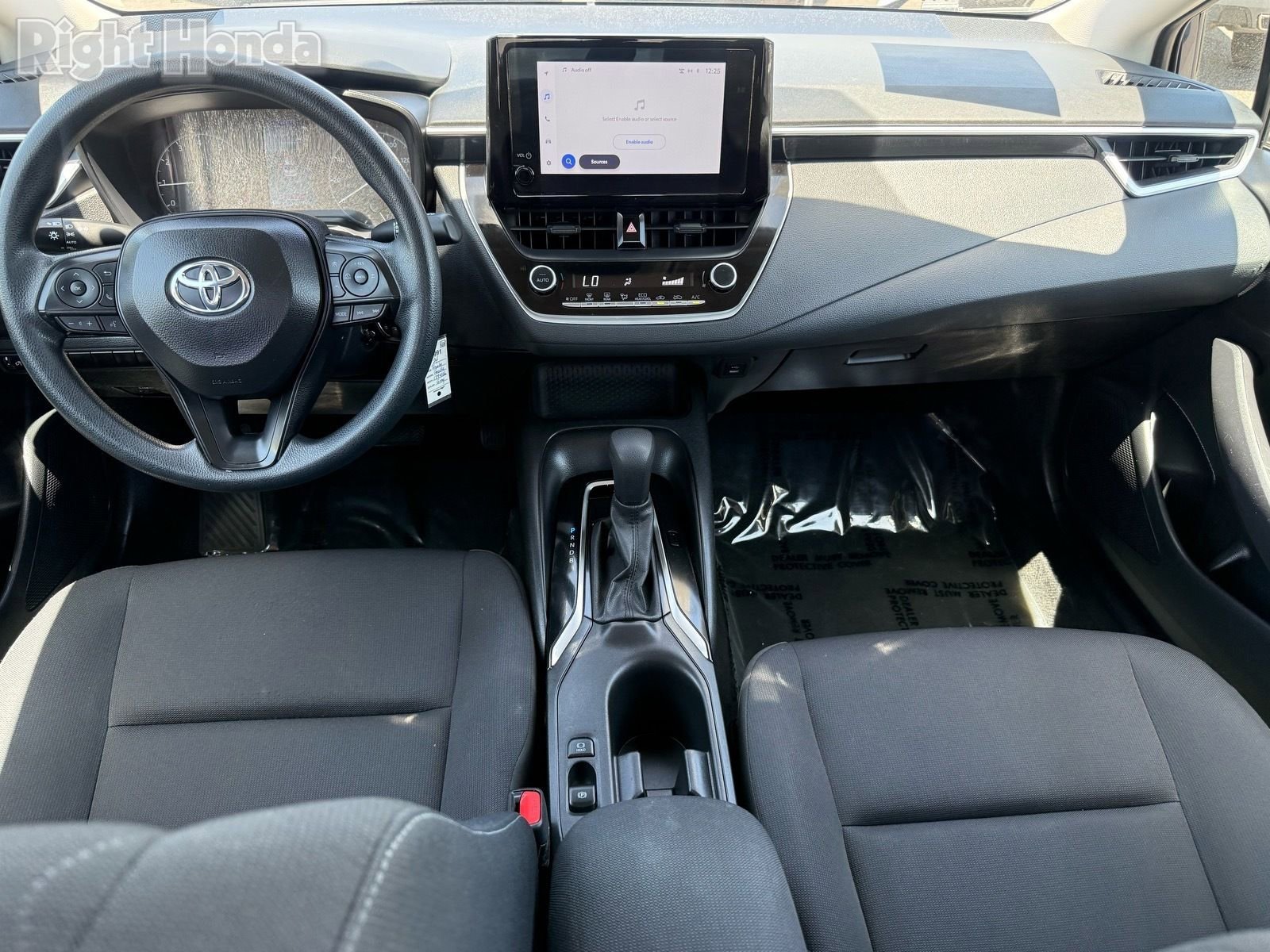 Used 2024 Toyota Corolla LE FWD image 27