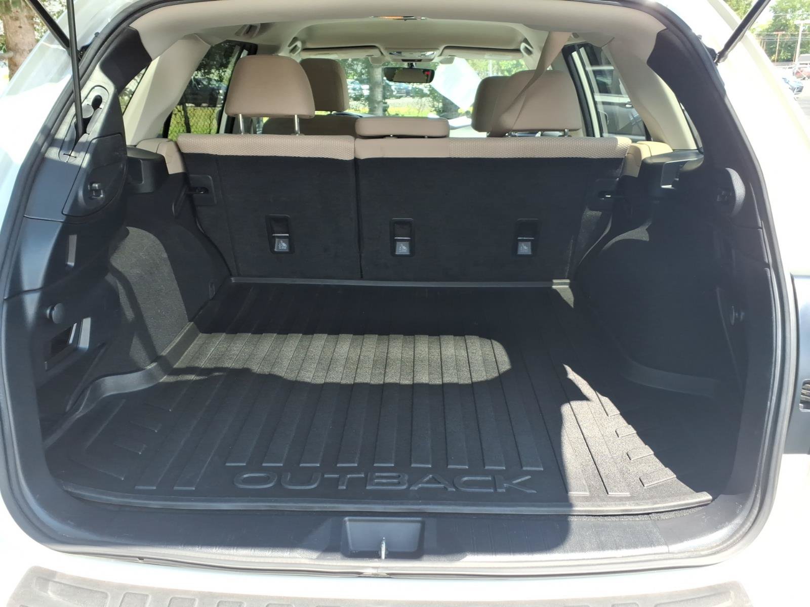 Used 2018 Subaru Outback 2.5i Premium AWD/4WD image 14
