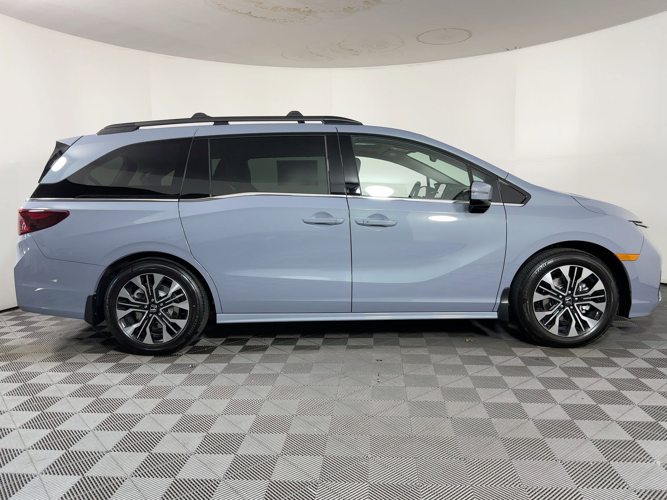 New 2026 Honda Odyssey Elite image 7