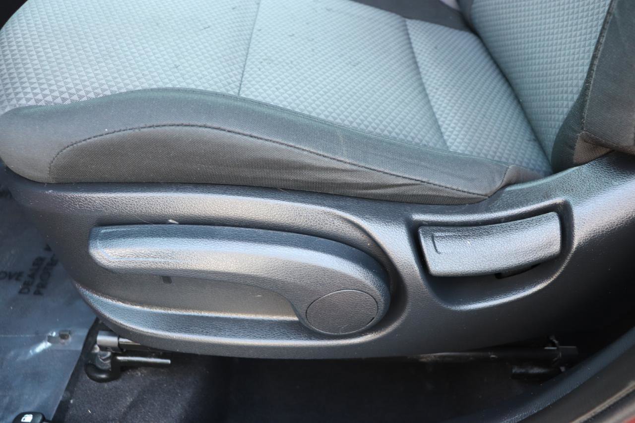 Used 2023 Kia Soul LX w/ LX Technology Package FWD image 39